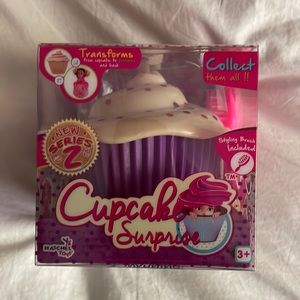 Cupcake surprise doll series 2 new